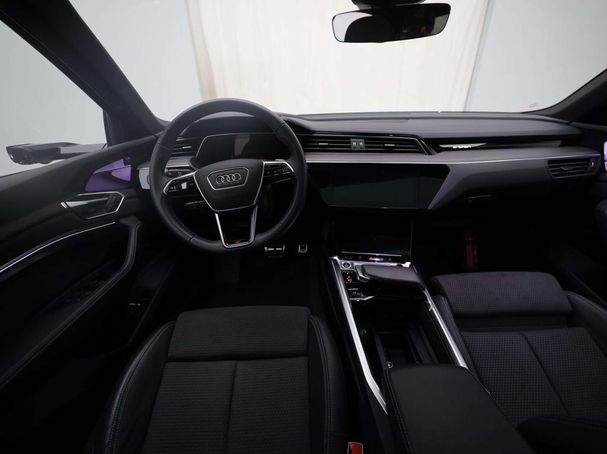 Audi Q8 55 quattro e-tron S-line 300 kW image number 6