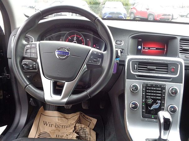 Volvo V60 D2 Momentum 88 kW image number 13