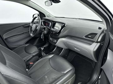 Car image 12