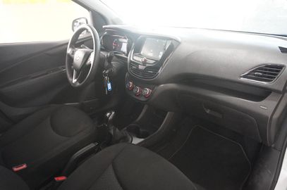 Car image 24