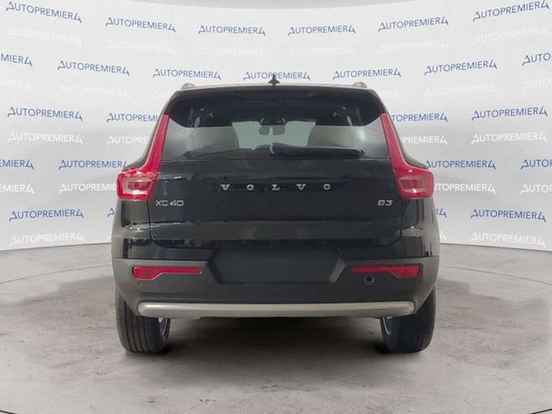 Volvo XC40 B3 Essential 120 kW image number 4