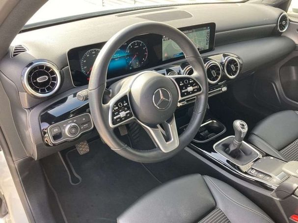 Mercedes-Benz A 180 100 kW image number 6