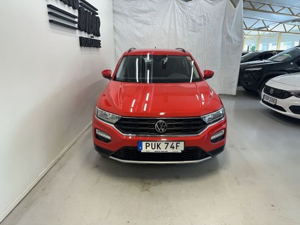 Volkswagen T-Roc 1.0 TSI T-Roc 81 kW image number 2