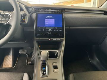 Car image 12