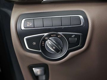 Car image 36