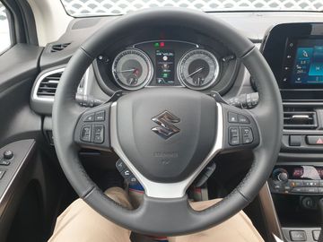 Car image 12