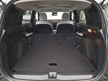 Car image 36
