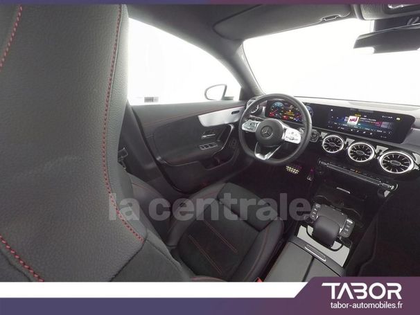 Mercedes-Benz CLA 180 Shooting Brake 7G-DCT Line 100 kW image number 10