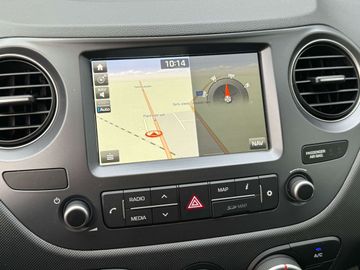 Car image 11