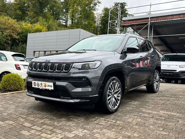 Jeep Compass 1.3 T4 PHEV Summit 4xe 177 kW image number 8