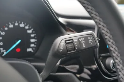 Car image 27