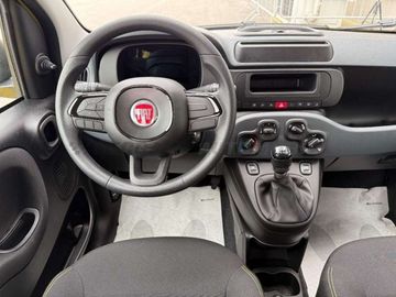 Car image 12