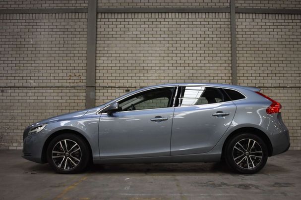 Volvo V40 T2 90 kW image number 6