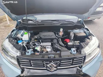 Car image 12