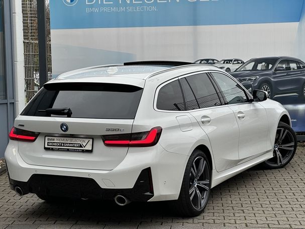 BMW 330 Touring e xDrive 215 kW image number 2