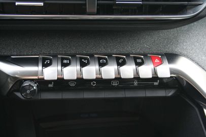 Car image 37