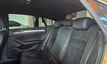 Car image 26
