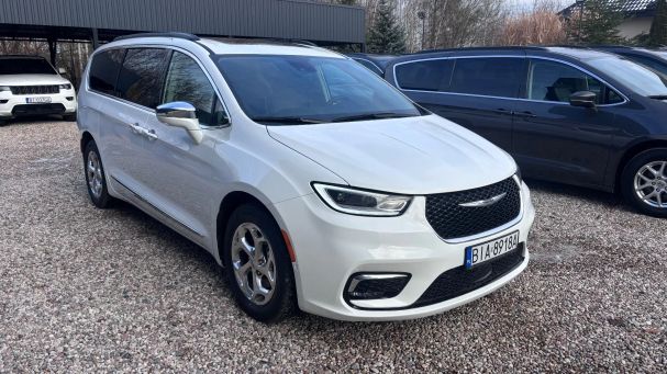 Chrysler Pacifica 214 kW image number 1