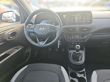 Car image 10