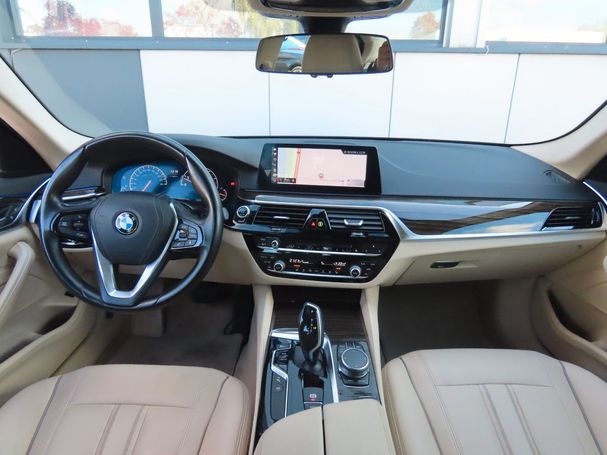 BMW 520i Luxury Line 135 kW image number 5