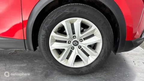 Car image 20