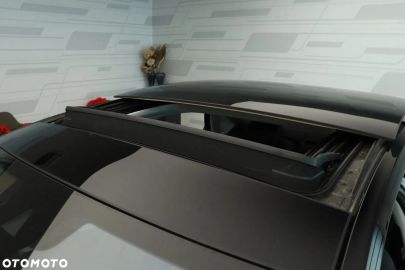 Car image 38