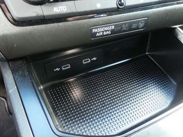 Car image 47