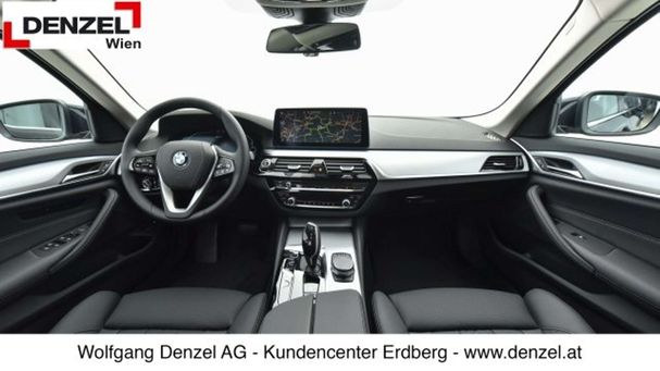 BMW 530i Touring xDrive 185 kW image number 9