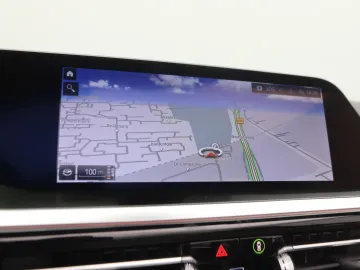 Car image 33