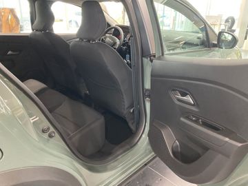 Car image 15