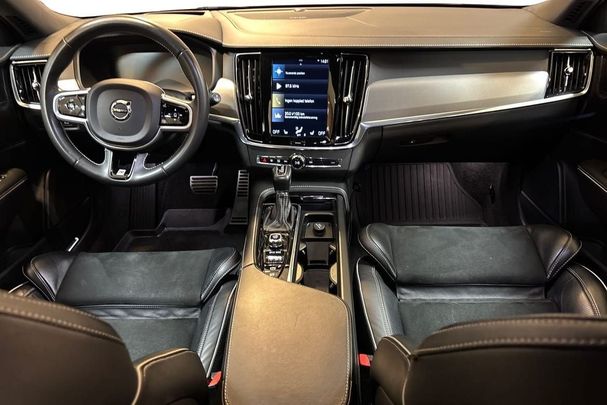 Volvo V90 D4 141 kW image number 9