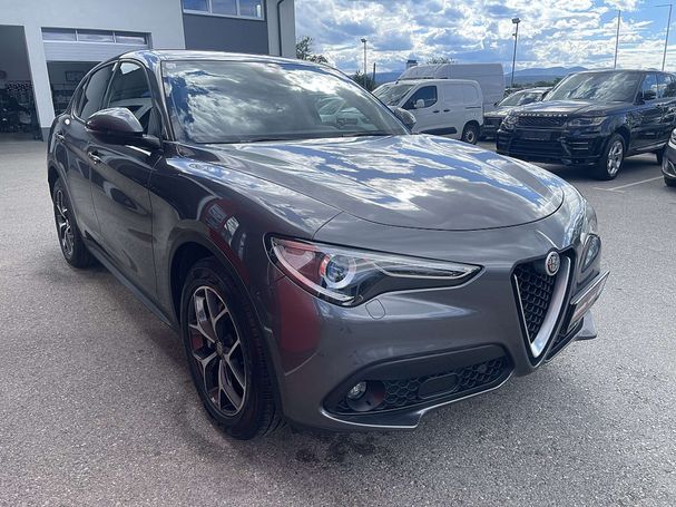 Alfa Romeo Stelvio 2.2 Super 133 kW image number 4