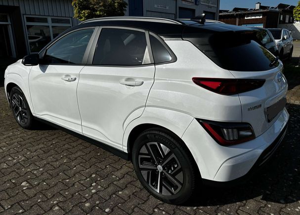 Hyundai Kona EV 150 kW image number 4