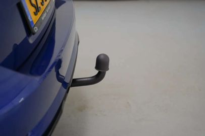 Car image 33