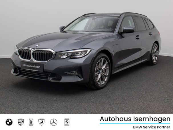 BMW 330e Sport Line 215 kW image number 1