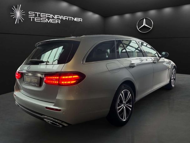 Mercedes-Benz E 220 d T 143 kW image number 11