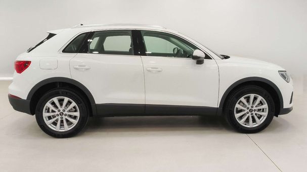 Audi Q3 45 TFSIe S tronic Advanced 180 kW image number 2