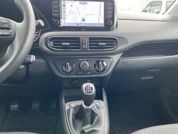 Car image 10