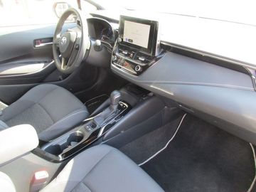 Car image 13