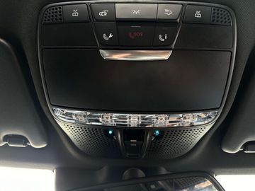 Car image 36