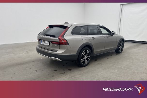 Volvo V90 Cross Country B4 AWD 146 kW image number 1