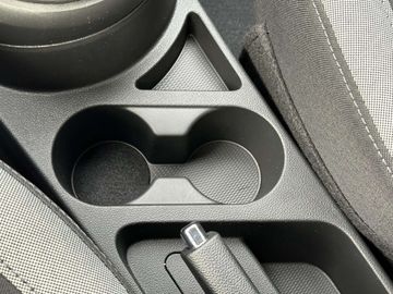 Car image 37