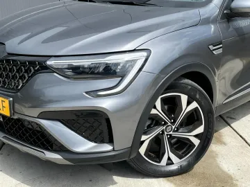 Car image 28
