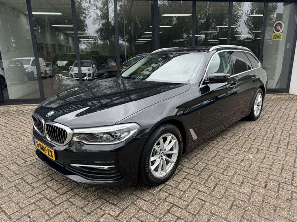 BMW 520i Touring 135 kW image number 1