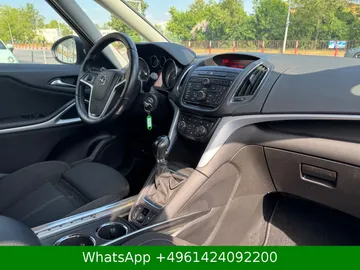 Car image 22