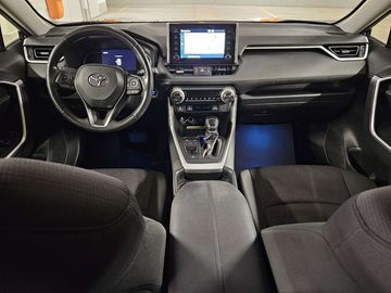 Car image 9