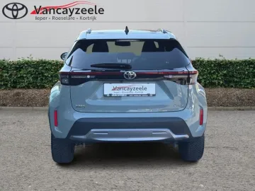 Car image 4