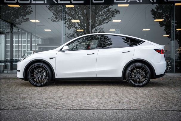 Tesla Model Y Long Range AWD 158 kW image number 49