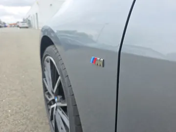 Car image 29