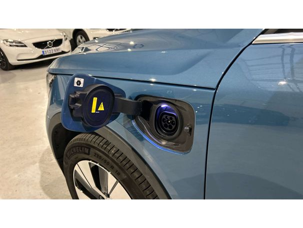 Volvo XC40 Recharge T4 Core 155 kW image number 14